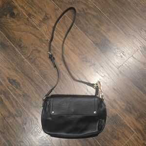 Chillx | Vegan Leather Crossbody Bag